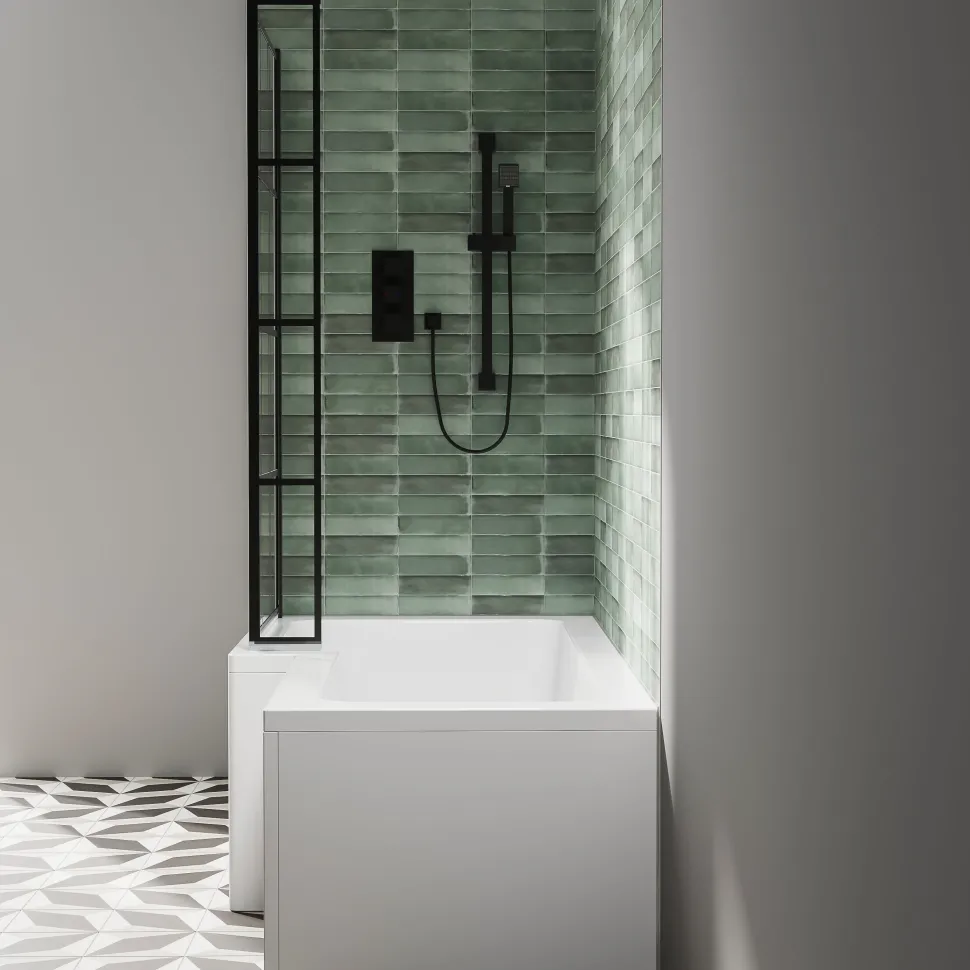 Armourcast Reinforced L Shaped Single Ended Bath with Matt Black Shower Screen & Panel - 1700 x 700