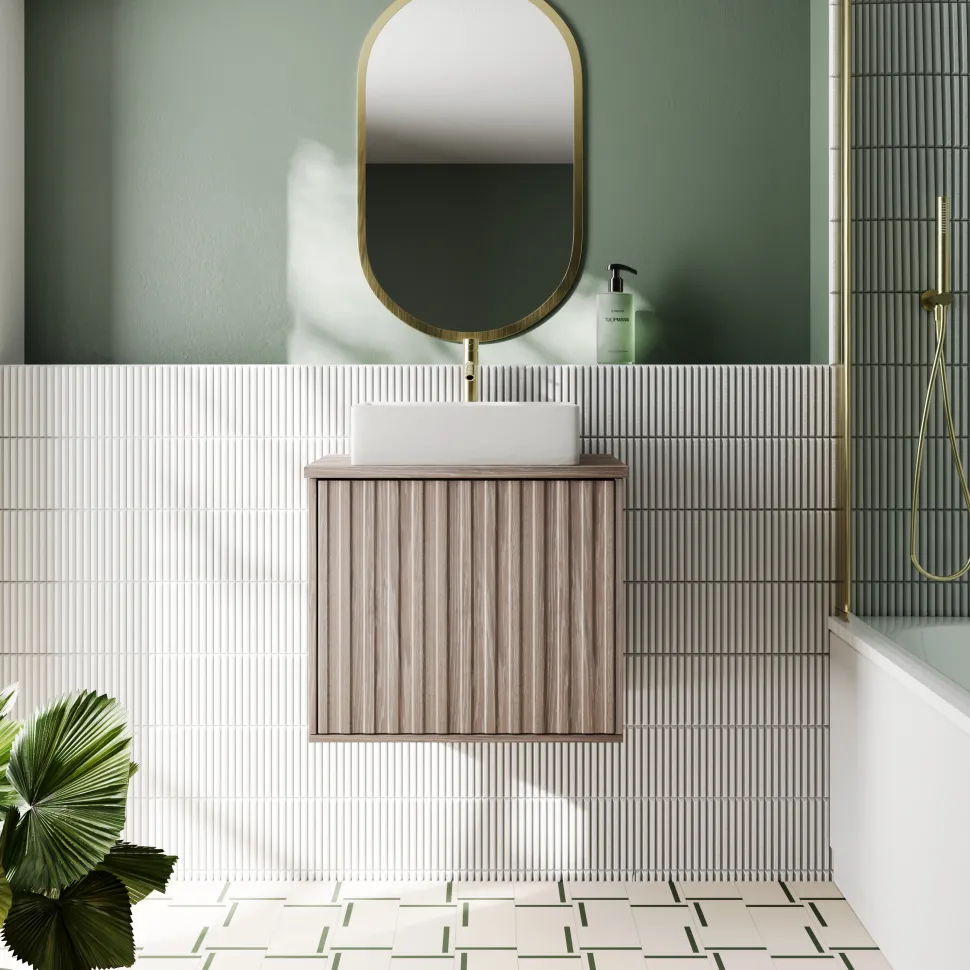 Billy 600mm Wall Hung Vanity Unit with Fluted Drawer Front & Countertop