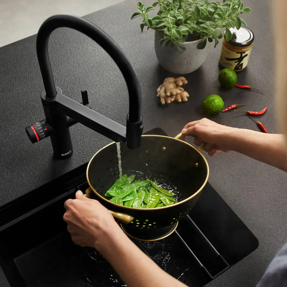 Blanco Evol-S Pro 4-in-1 Smart Measure Mono Kitchen Mixer Tap with Dual Spray