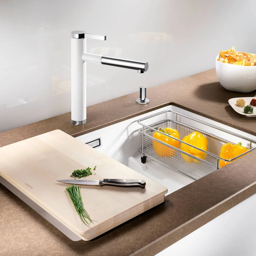 Blanco Linee-S Single Lever Pull Out Kitchen Mixer Tap with Silgranit Matching Finish