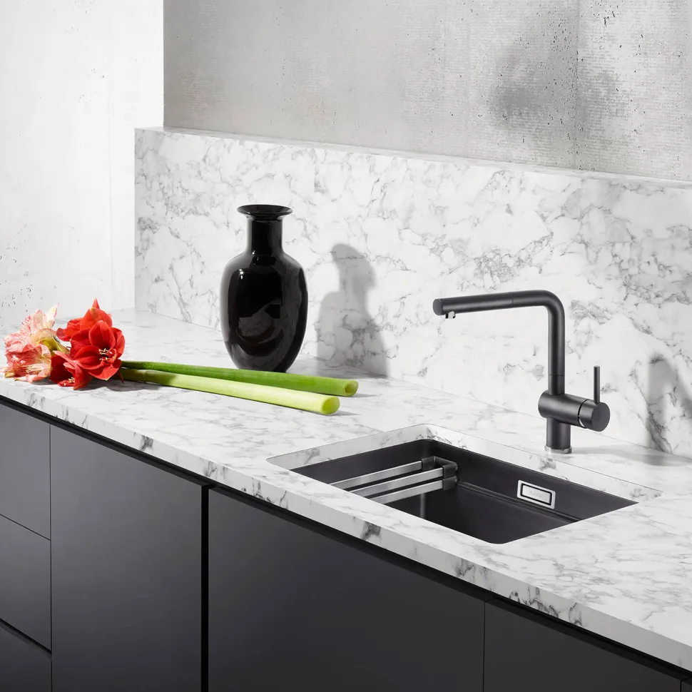Blanco Linus-S Vario Single Lever Mono Pull Out Kitchen Mixer Tap with Silgranit Matching Finish