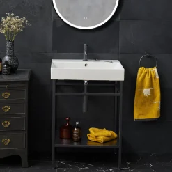 Britton Bathrooms Hoxton Bottle Trap - Matt Black