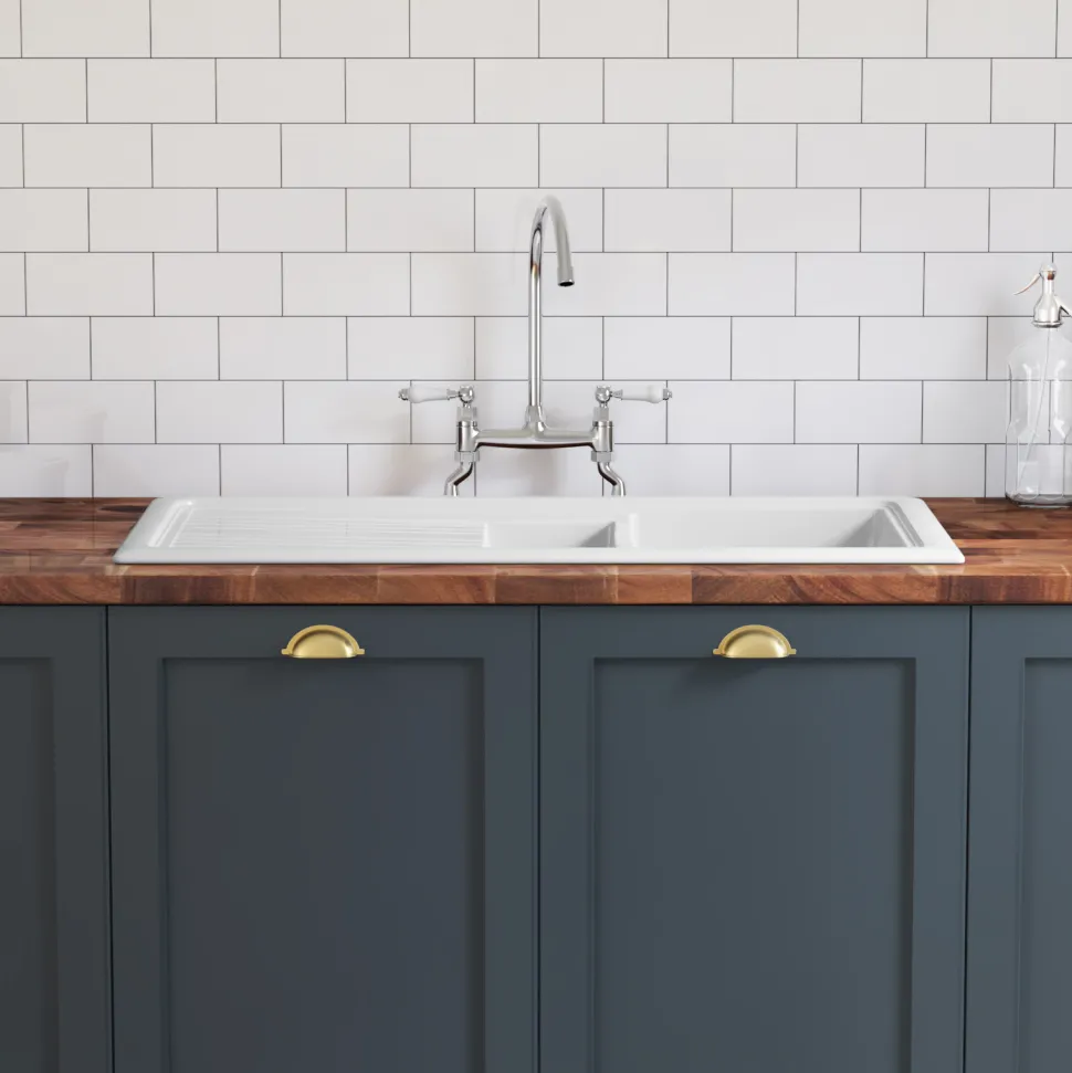 Butler & Rose 1.5 Bowl White Ceramic Kitchen Sink with Reversible Drainer - 1010mm x 525mm