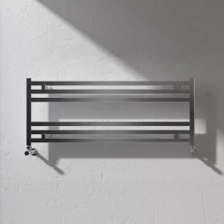 Carisa Fame Horizontal Ladder Aluminium Designer Heated Towel Rail - 400 x 1000mm