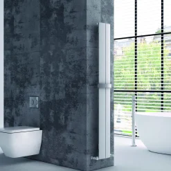 Carisa Play Bath Curved Panel Vertical Aluminium Heated Towel Rail