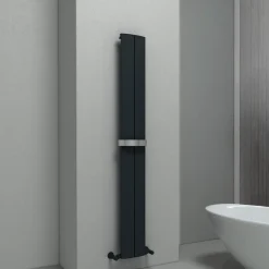 Carisa Play Bath Curved Panel Vertical Aluminium Heated Towel Rail