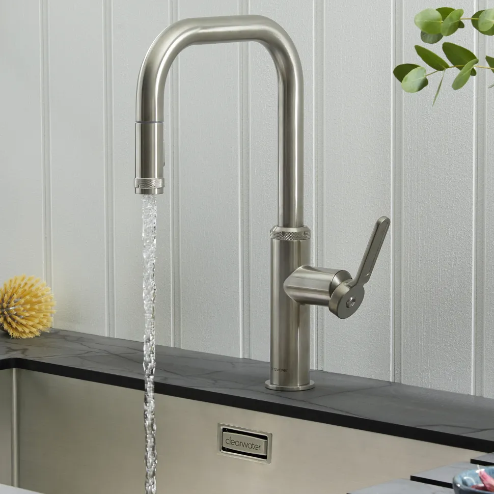 Clearwater Pioneer WRAS Approved Single Lever Industrial-Style Mono Pull Out Spray Kitchen Mixer Tap