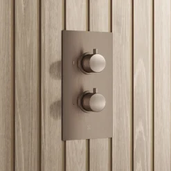 Core 1 Outlet Concealed Valve & Fixed Wall Mounted Square Shower Head