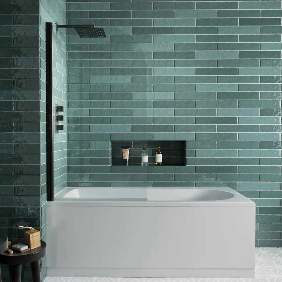 Drench Straight Single Ended Curved Bath & Shower Screen