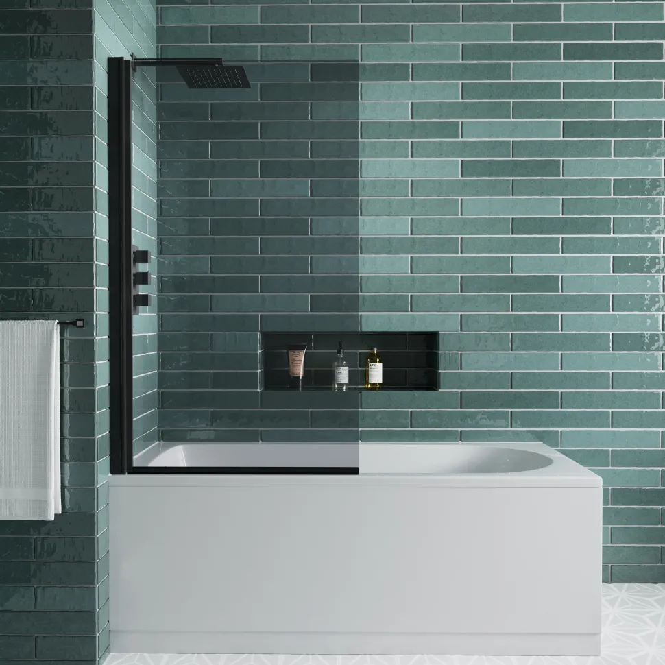 Drench Straight Single Ended Curved Bath & Shower Screen