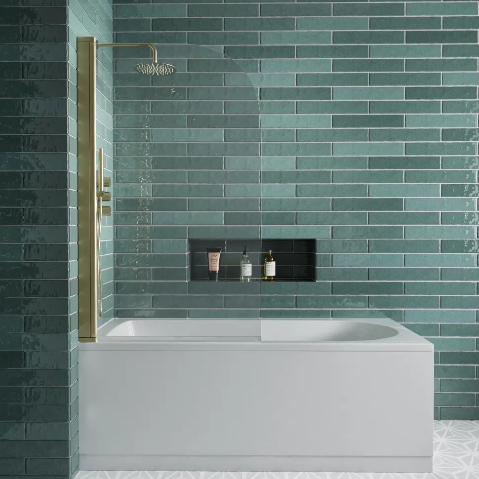 Drench Straight Single Ended Curved Bath & Shower Screen