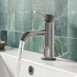 Harbour Clarity Knurled Mini Mono Basin Mixer Tap & Waste