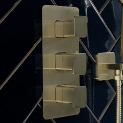 HIX 3 Handle 2 Outlet Concealed Thermostatic Vertical Shower Valve