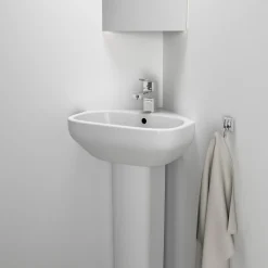 Ideal Standard i.life A Corner 450mm Cloakroom Basin & Full Pedestal