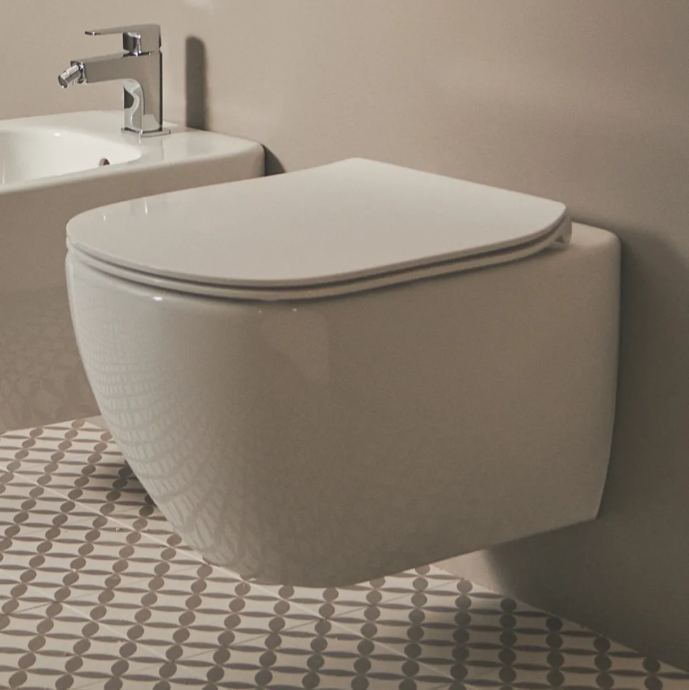 Ideal Standard Tesi Wall Hung Toilet with Aquablade® Flush Technology & Soft Close Seat