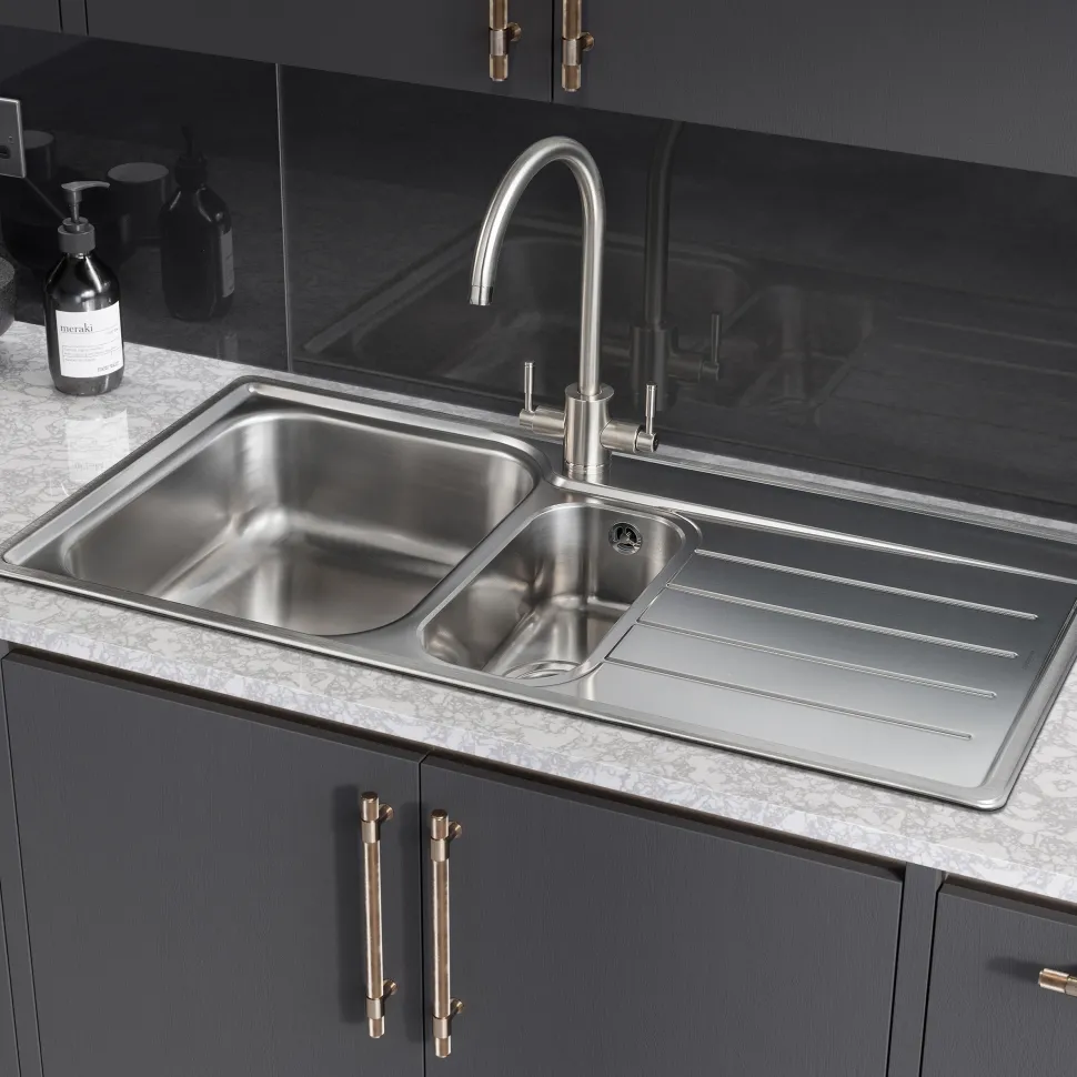 Rangemaster Oakland 1.5 Bowl Brushed Stainless Steel Sink & Waste Kit with Right Hand Drainer - 985 x 508mm