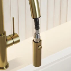 Vellamo Kara Pull Out Spray Single Lever Mono Kitchen Mixer Tap