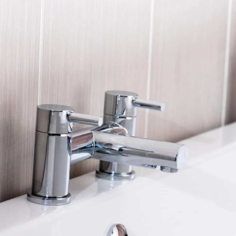Vellamo Twist Basin Mixer and Bath Filler Pack